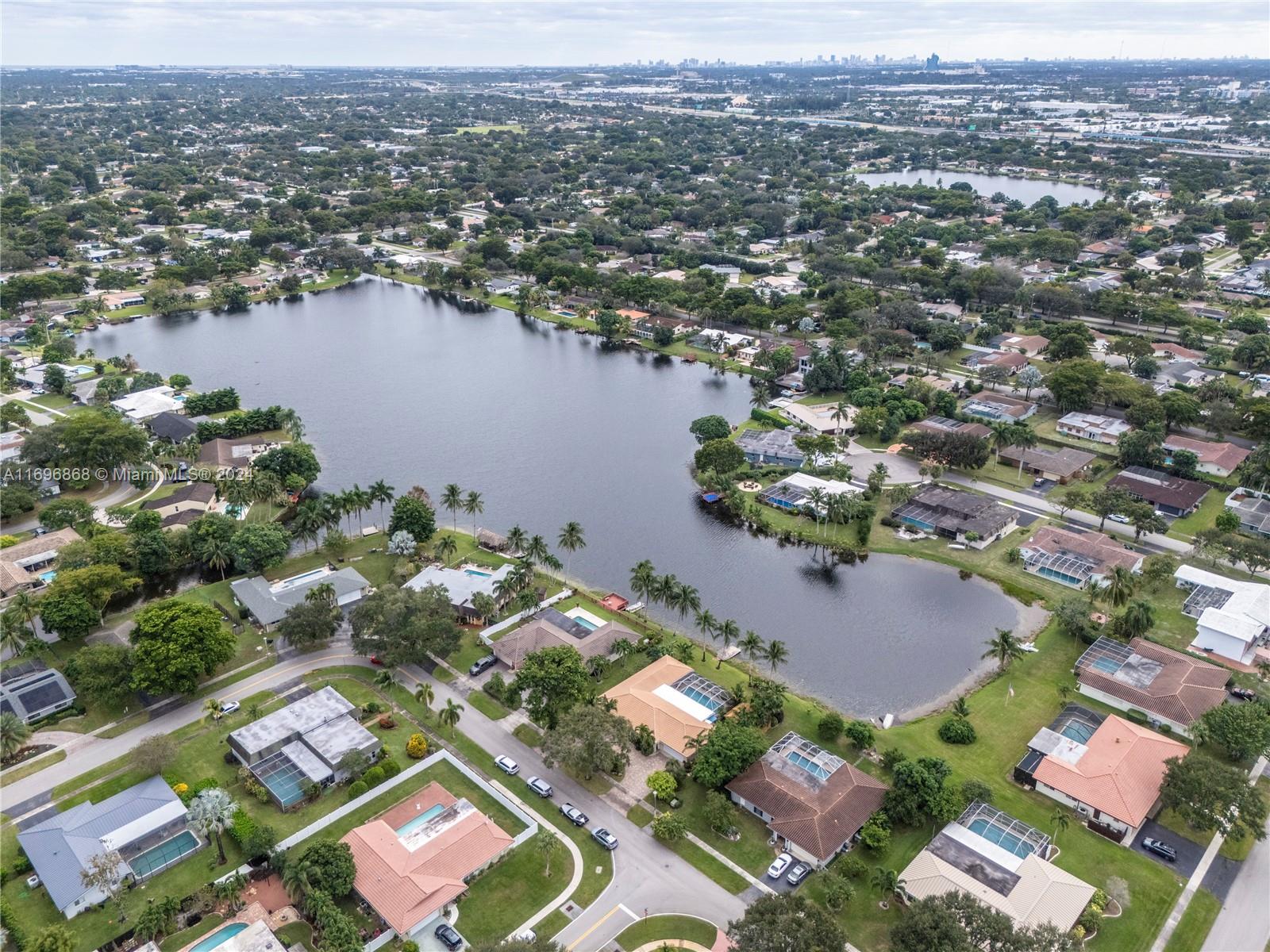ROYAL PALM ESTATES - Residential
