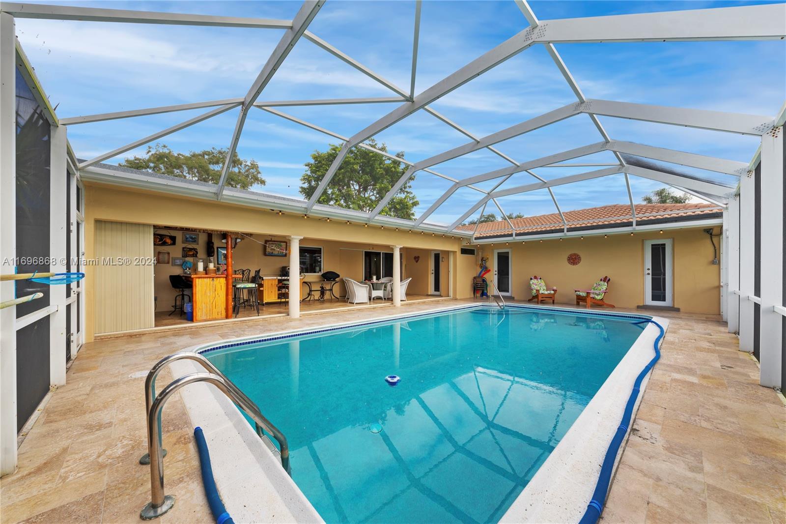 ROYAL PALM ESTATES - Residential