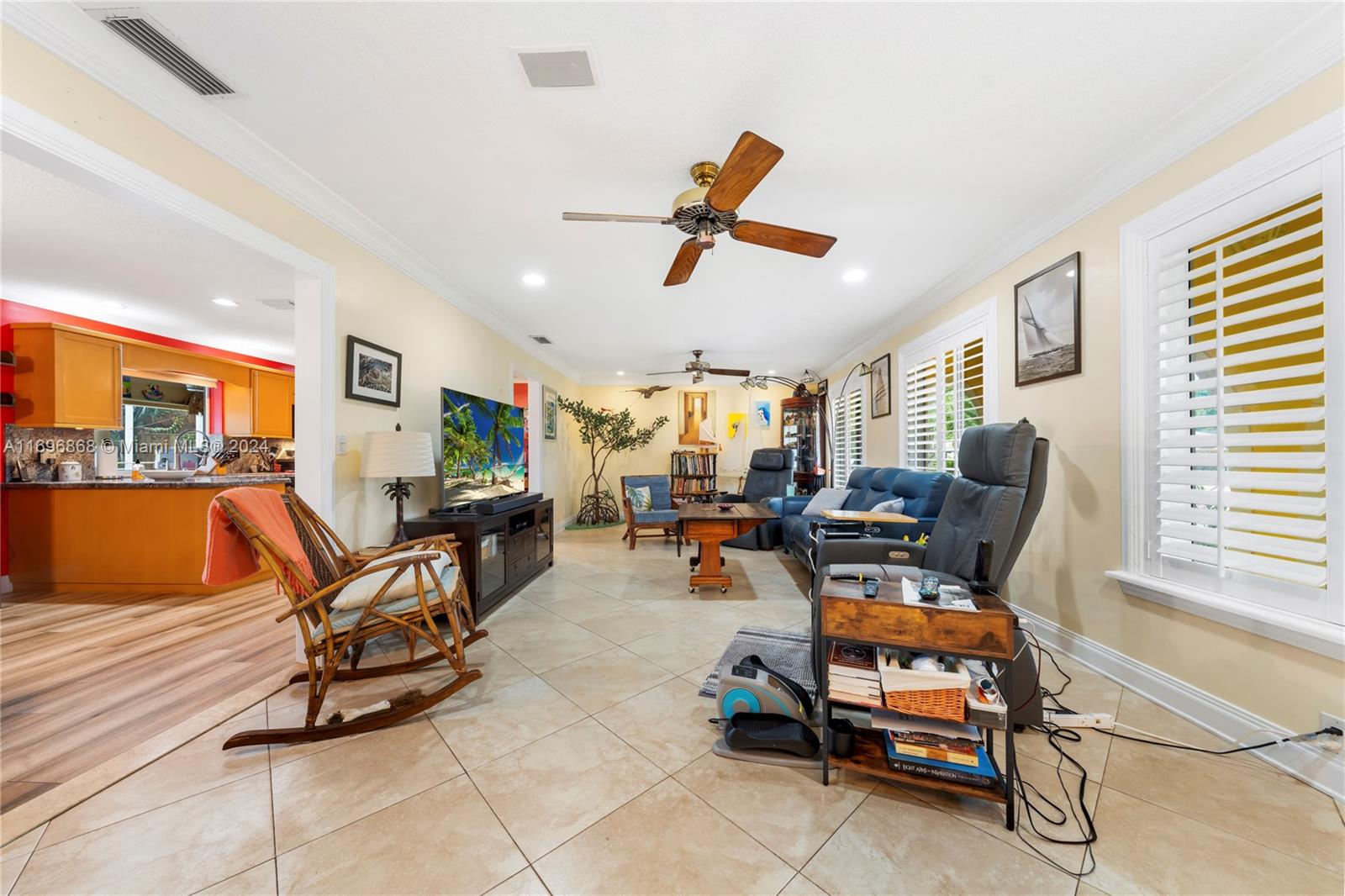 ROYAL PALM ESTATES - Residential