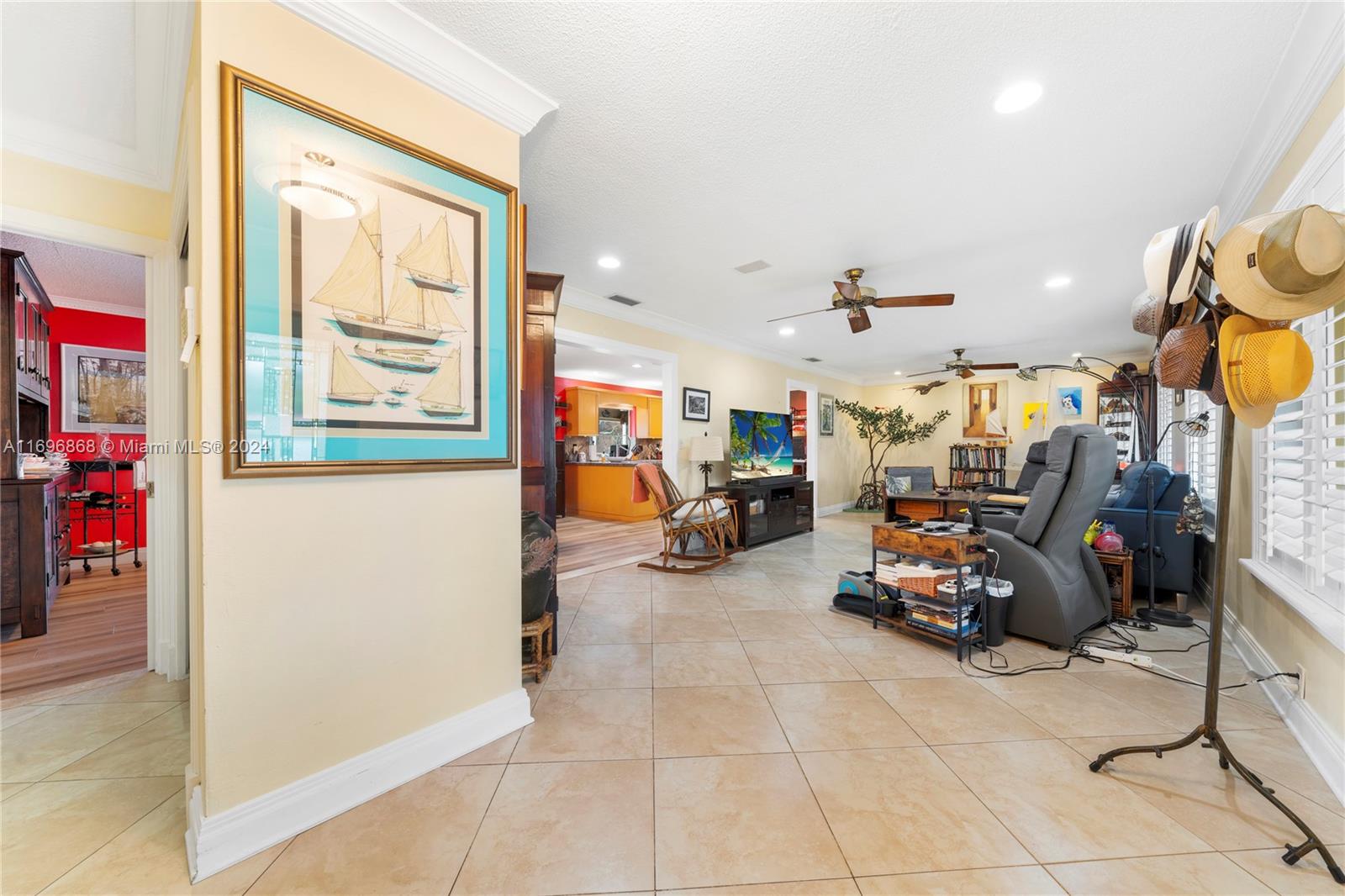 ROYAL PALM ESTATES - Residential