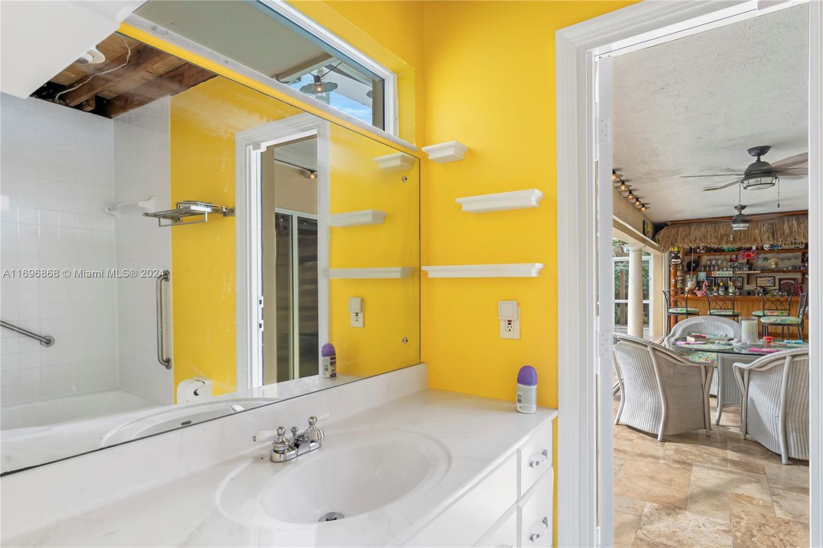 ROYAL PALM ESTATES - Residential
