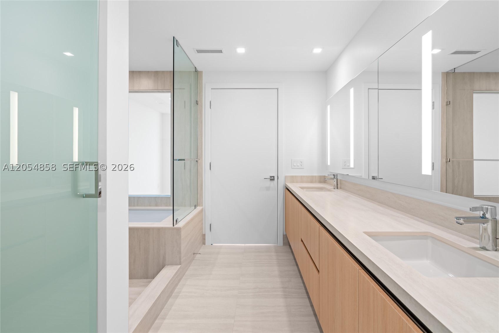 One Park Tower - Residential