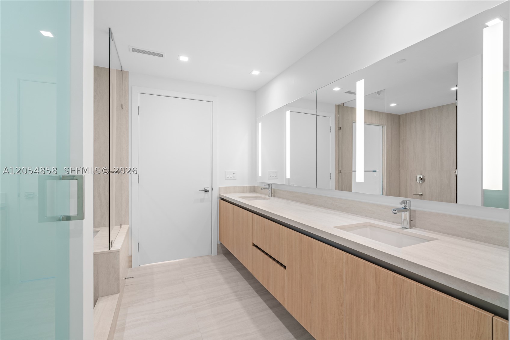 One Park Tower - Residential
