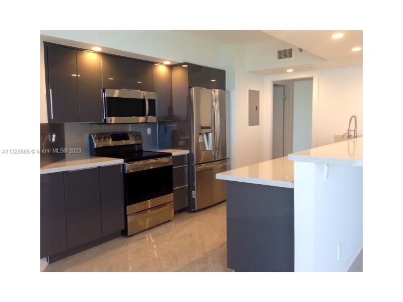 OCEANIA III CONDO - Residential Lease