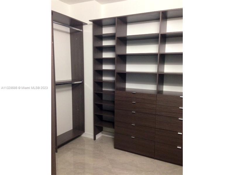 OCEANIA III CONDO - Residential Lease