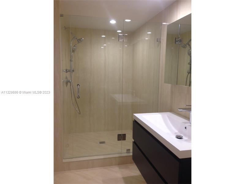 OCEANIA III CONDO - Residential Lease