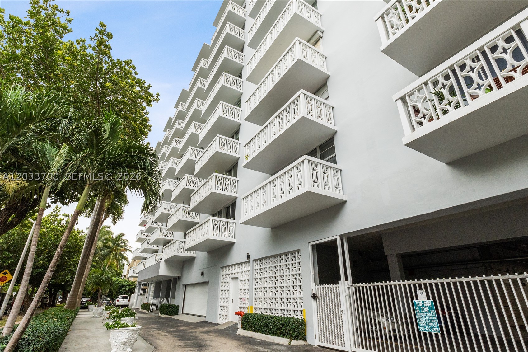 ADMIRAL TOWERS CONDO - Residential Lease