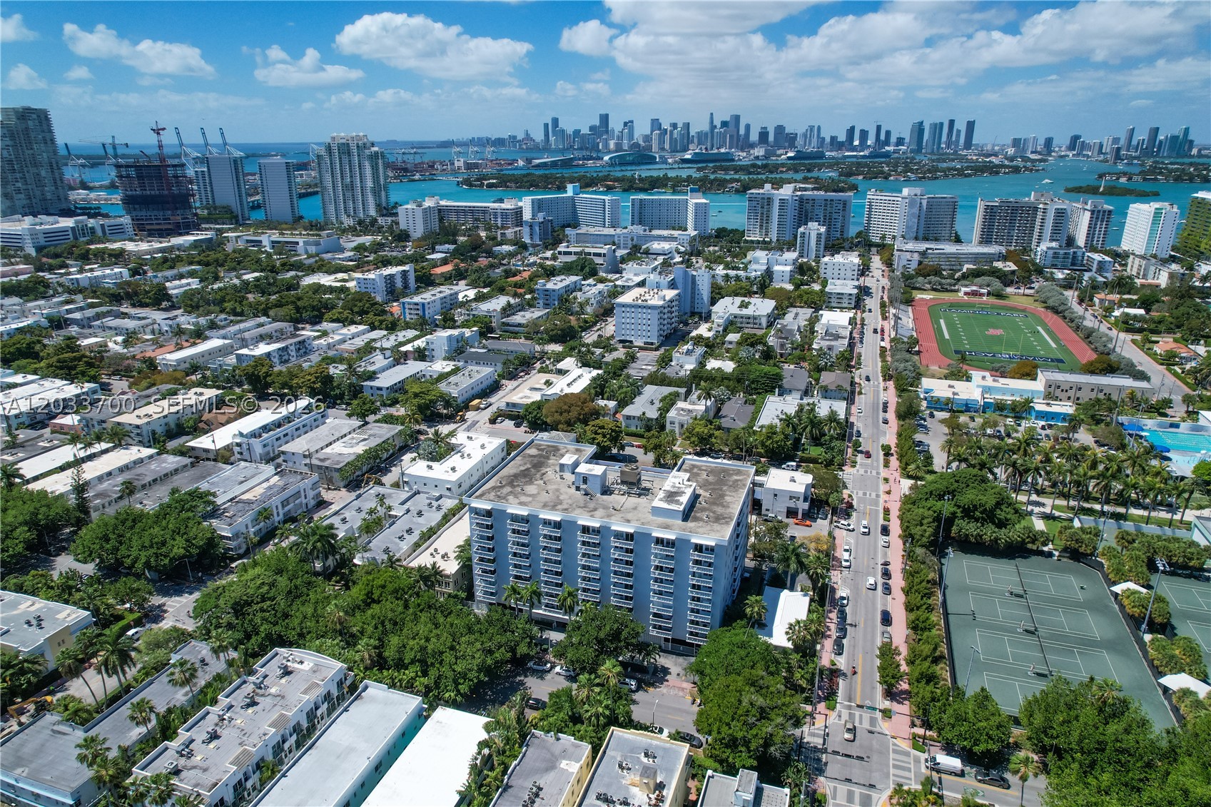 ADMIRAL TOWERS CONDO - Residential Lease