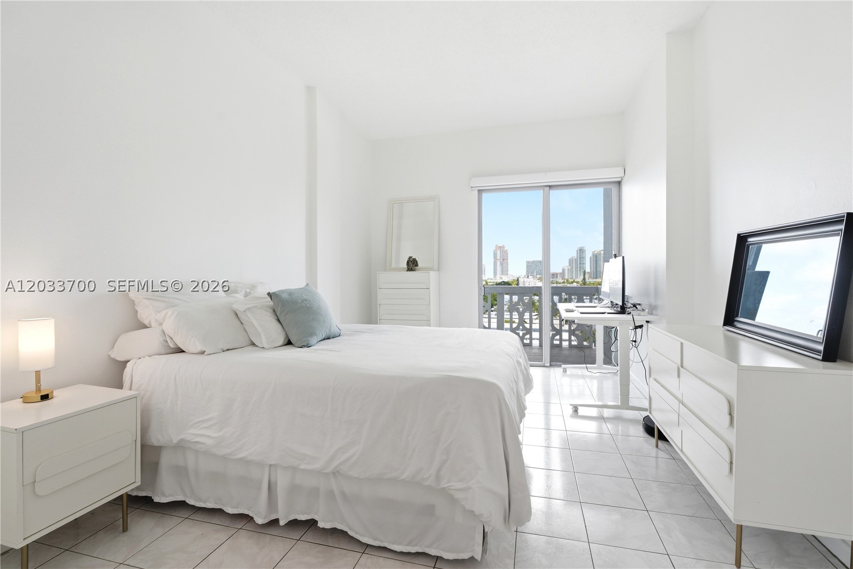 ADMIRAL TOWERS CONDO - Residential Lease