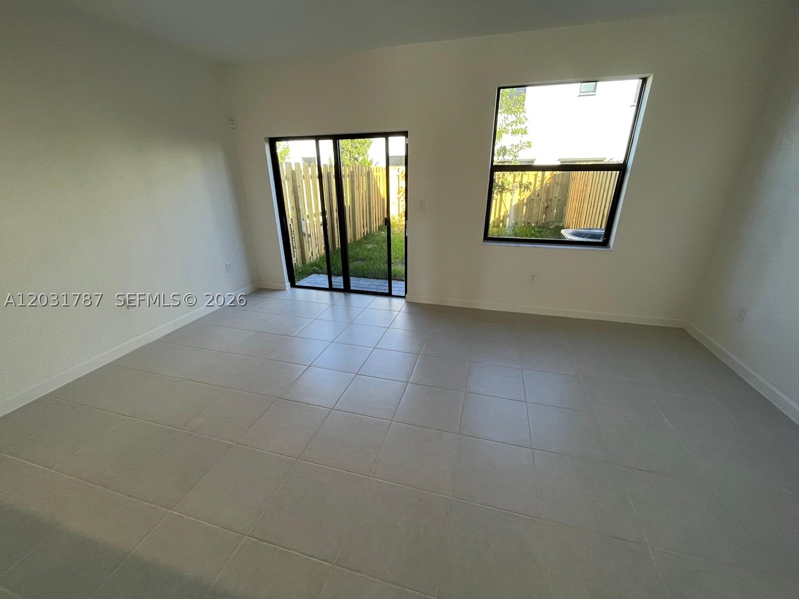 PINE VISTA PINE ISLE - Residential Lease