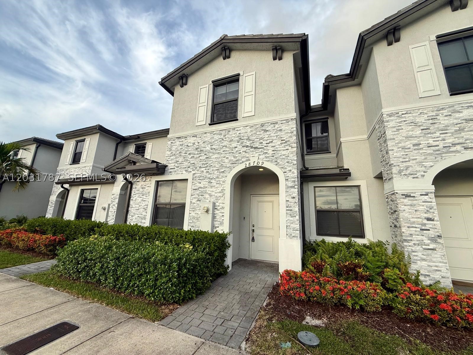 2021 CONSTRUCTION! 3BD/2.5BTH TOWNHOME LENNAR COLLECTION. GATED COMMUNITY. TILED SOCIAL AREAS LAMINATED UPSTAIRS. NO CARPETS! OPEN CONCEPT. STAINLESS STEEL APPLIANCES. WASHER AND DRYER. EXCELLENT LOCATION CLOSE TO GREAT SCHOOLS. 2 PARKING IN FRONT OF THE HOUSE. CLOSE TO RESTAURANTS, SHOPPING. 5 MIN FROM THE TURNPIKE HIGHWAY.