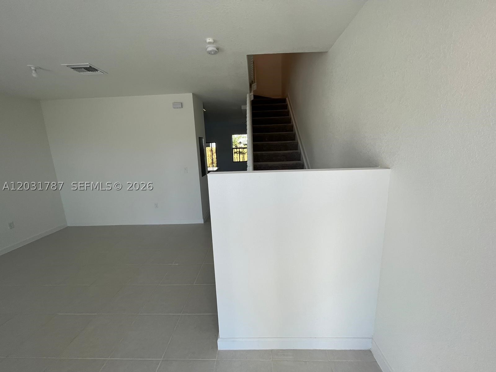 PINE VISTA PINE ISLE - Residential Lease