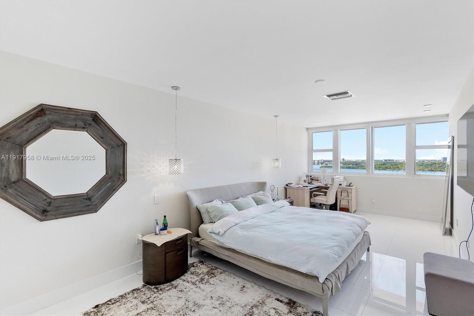 HARBOUR HOUSE - Residential