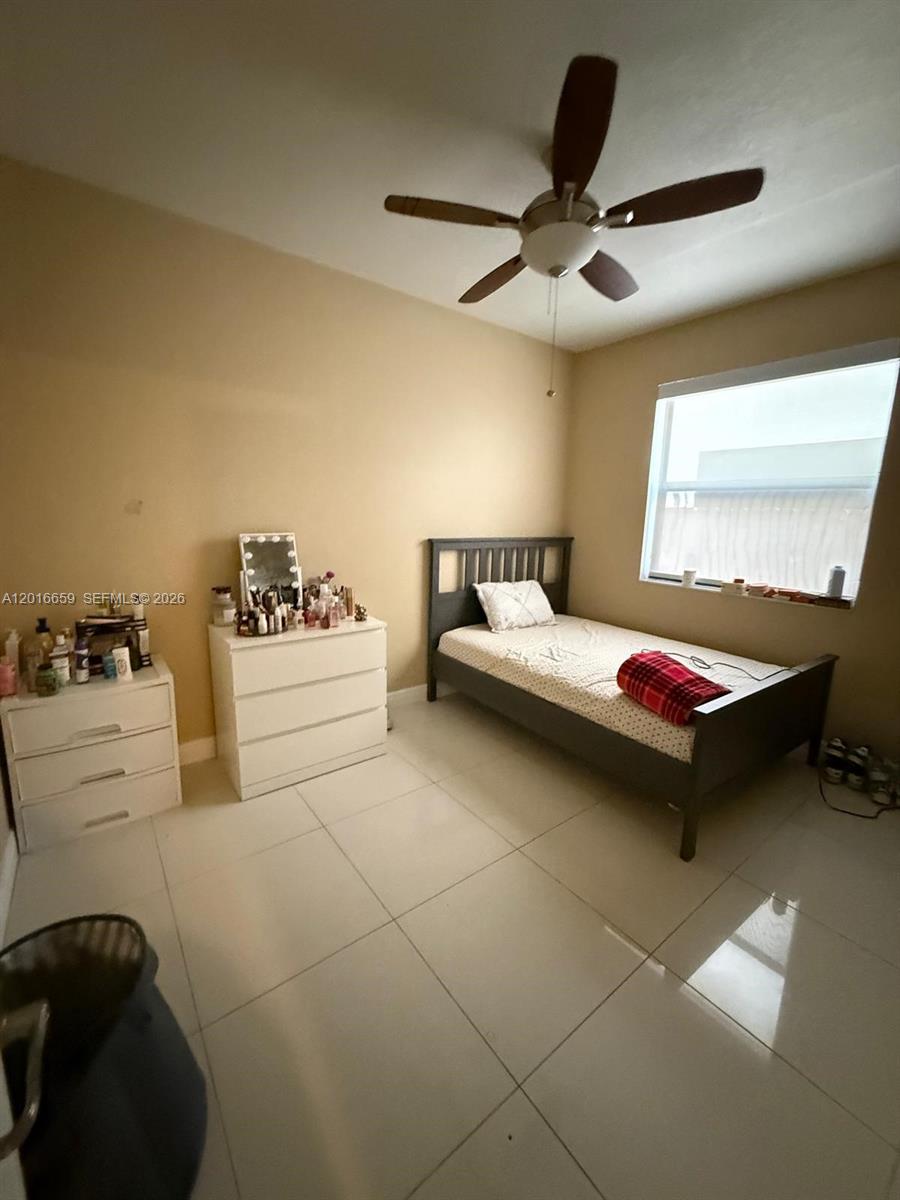 DORAL BREEZE - Residential
