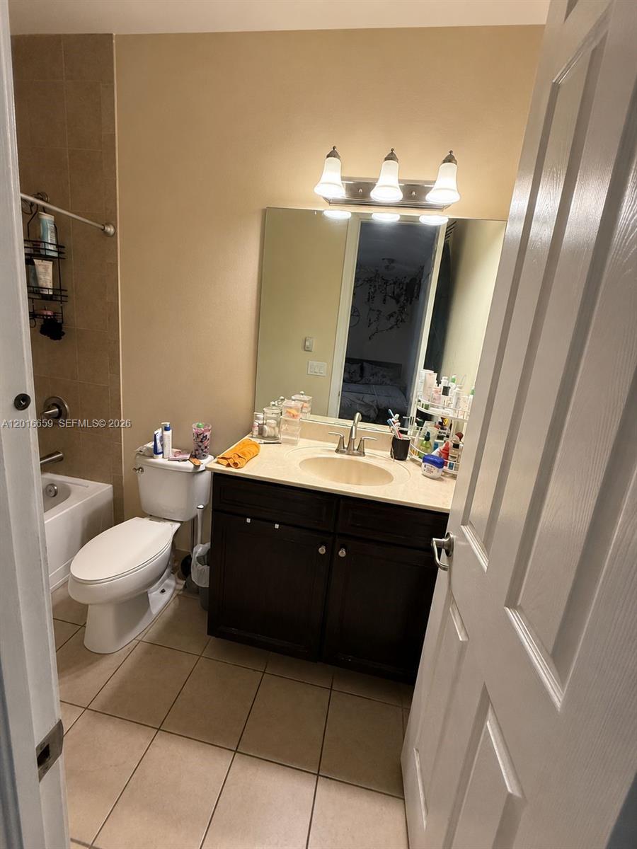 DORAL BREEZE - Residential