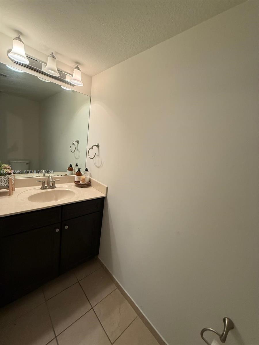 DORAL BREEZE - Residential