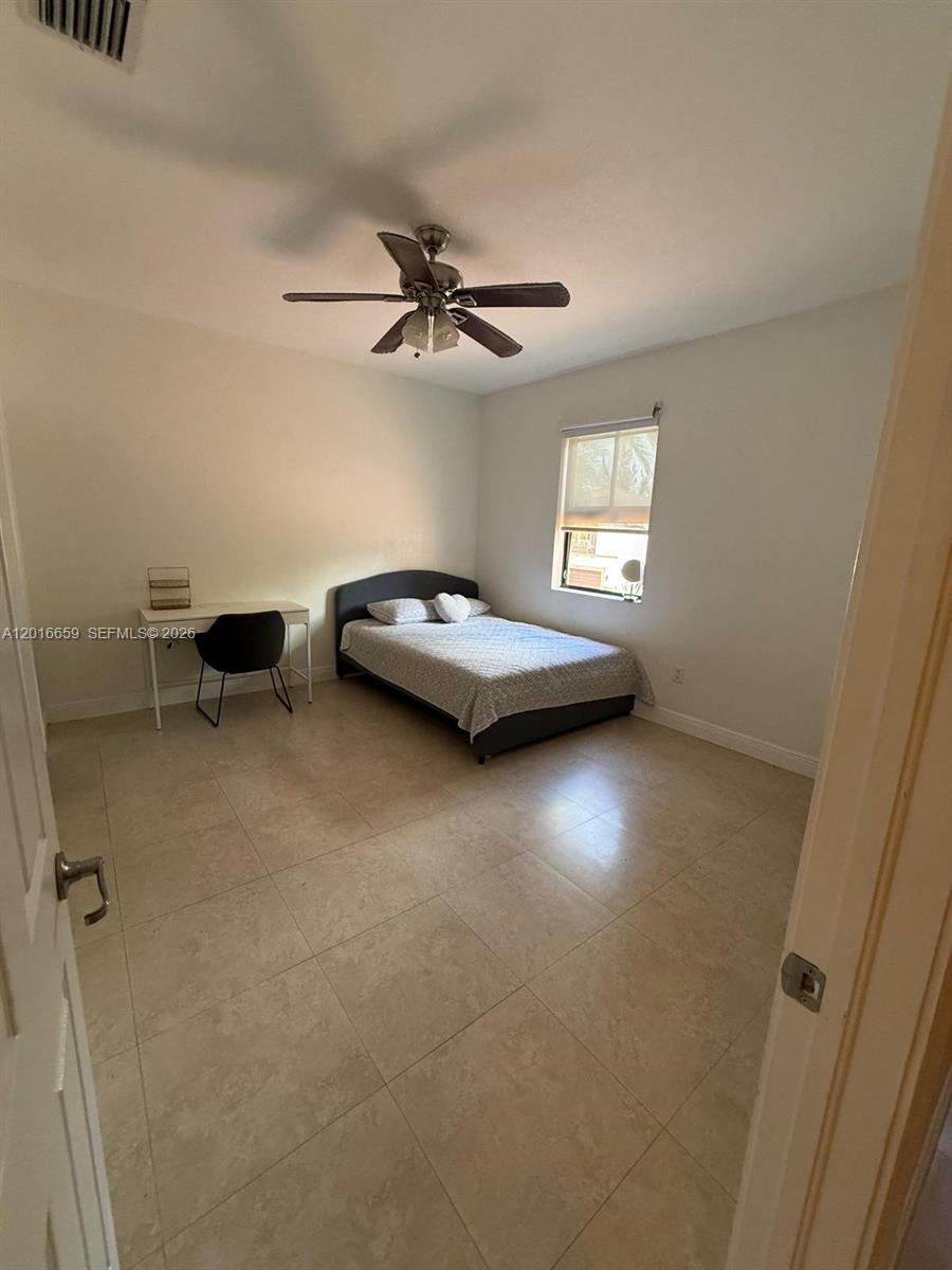 DORAL BREEZE - Residential