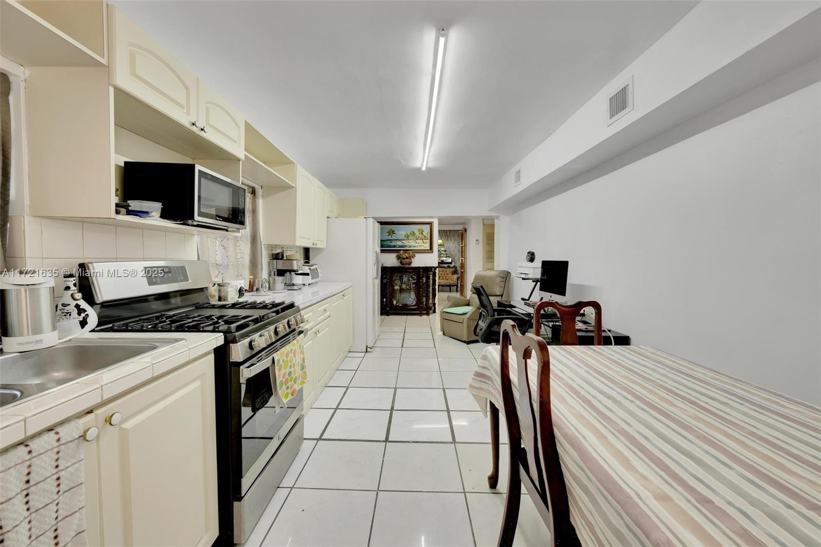 HIALEAH 14TH ADDN REV PL - Residential