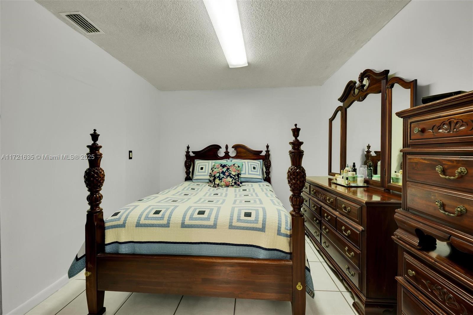 HIALEAH 14TH ADDN REV PL - Residential
