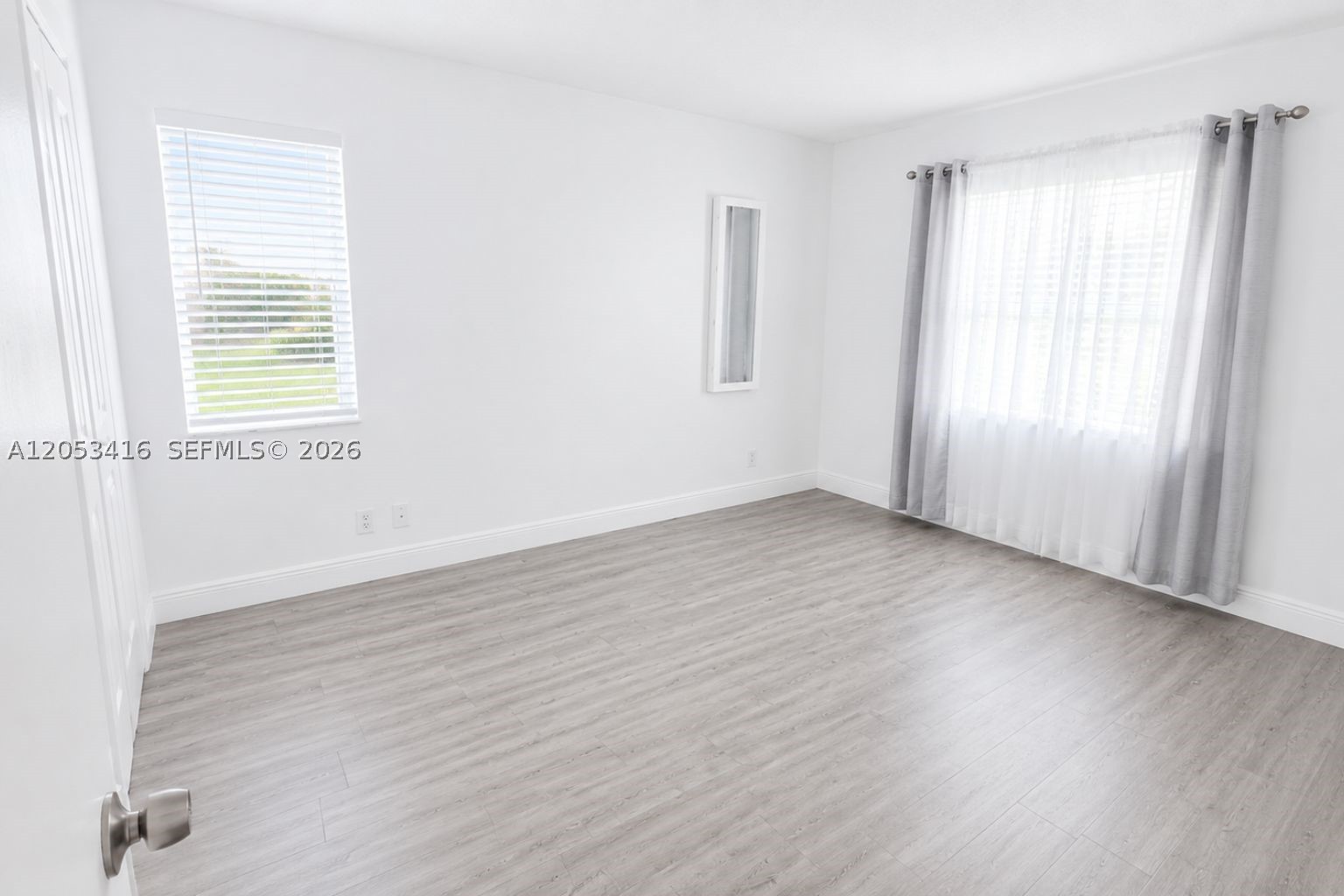 LUCERNE LAKES GOLF COLONY - Residential Lease