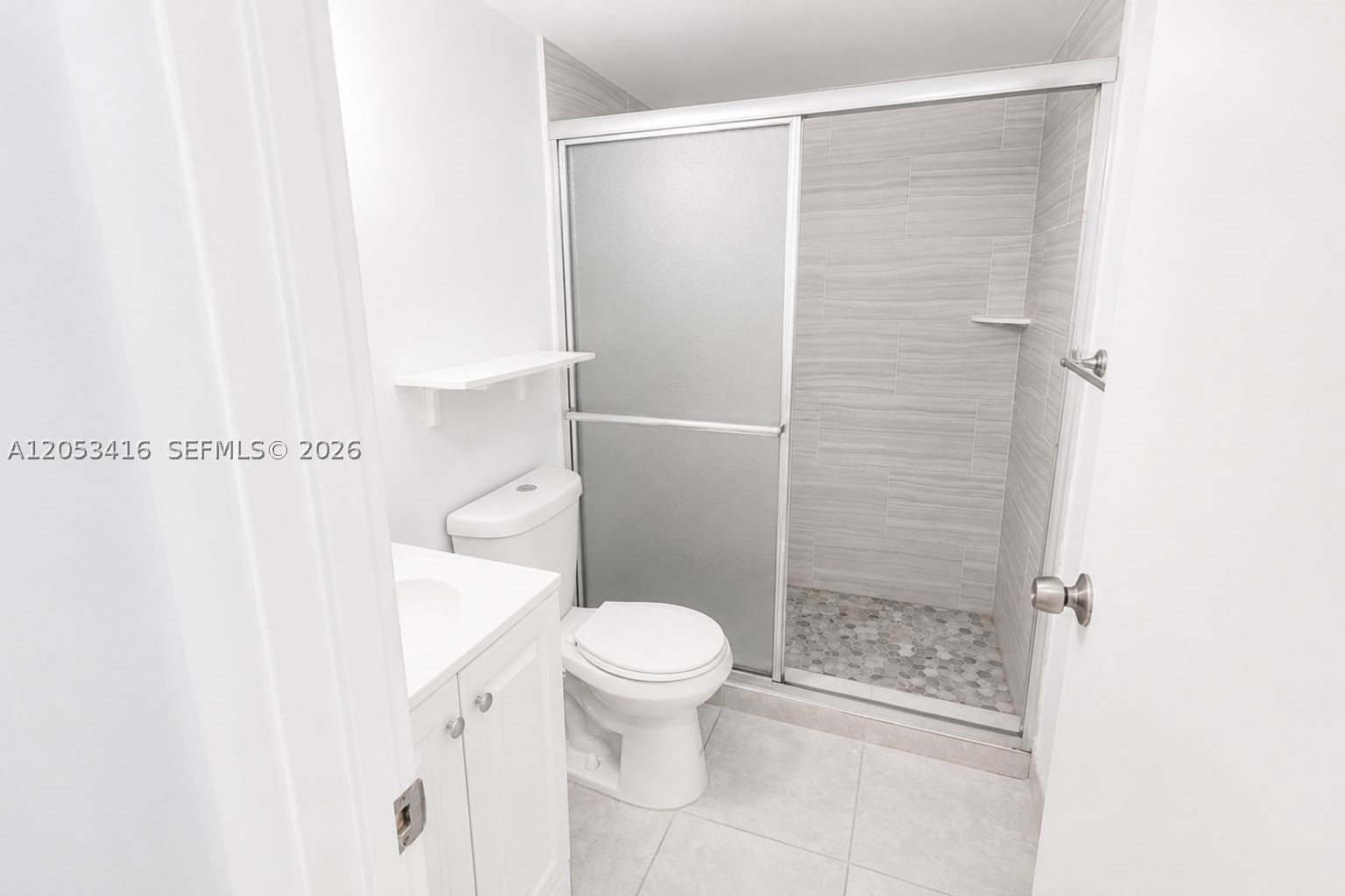 LUCERNE LAKES GOLF COLONY - Residential Lease