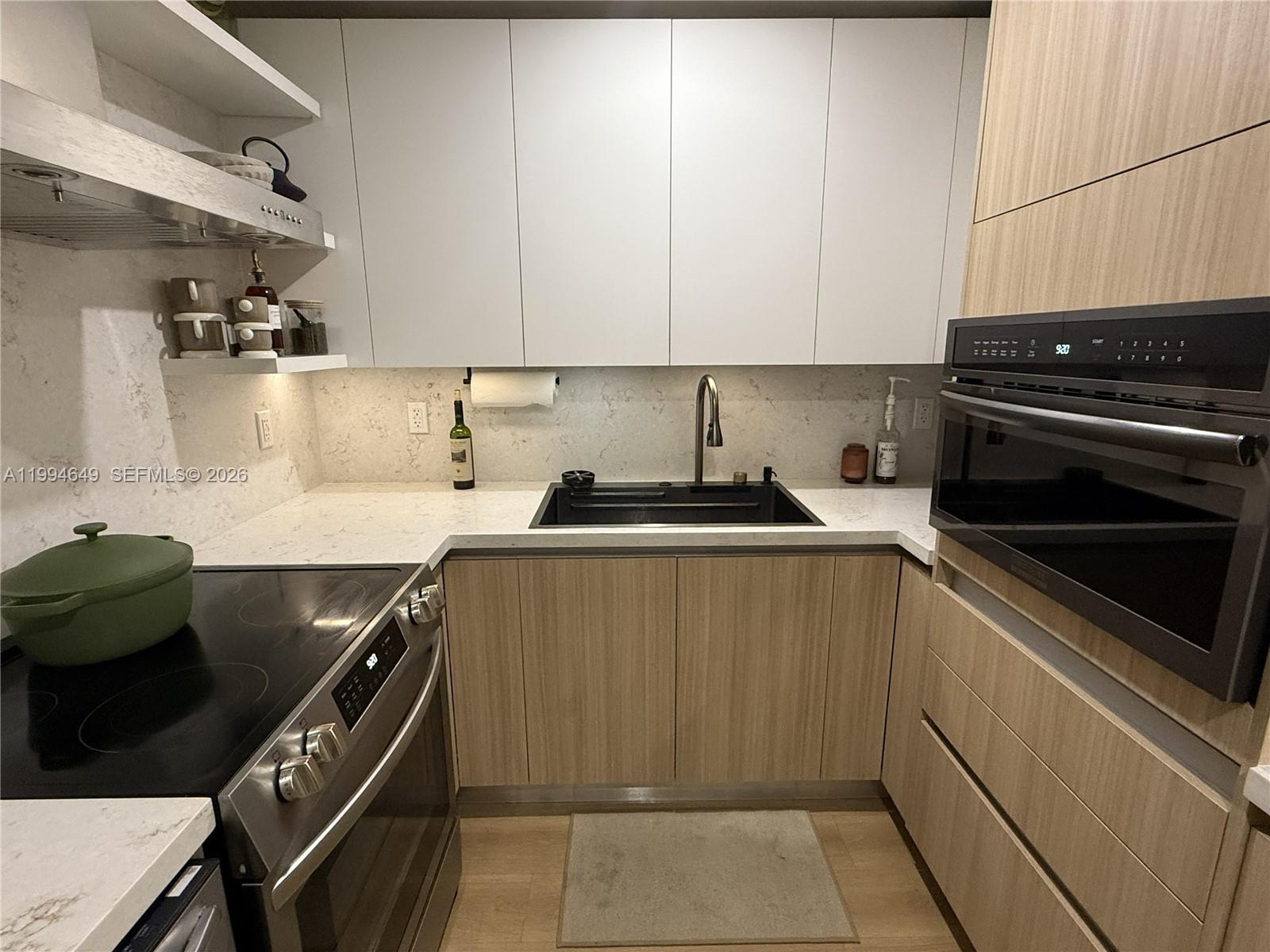 DREXEL 15 CONDO - Residential