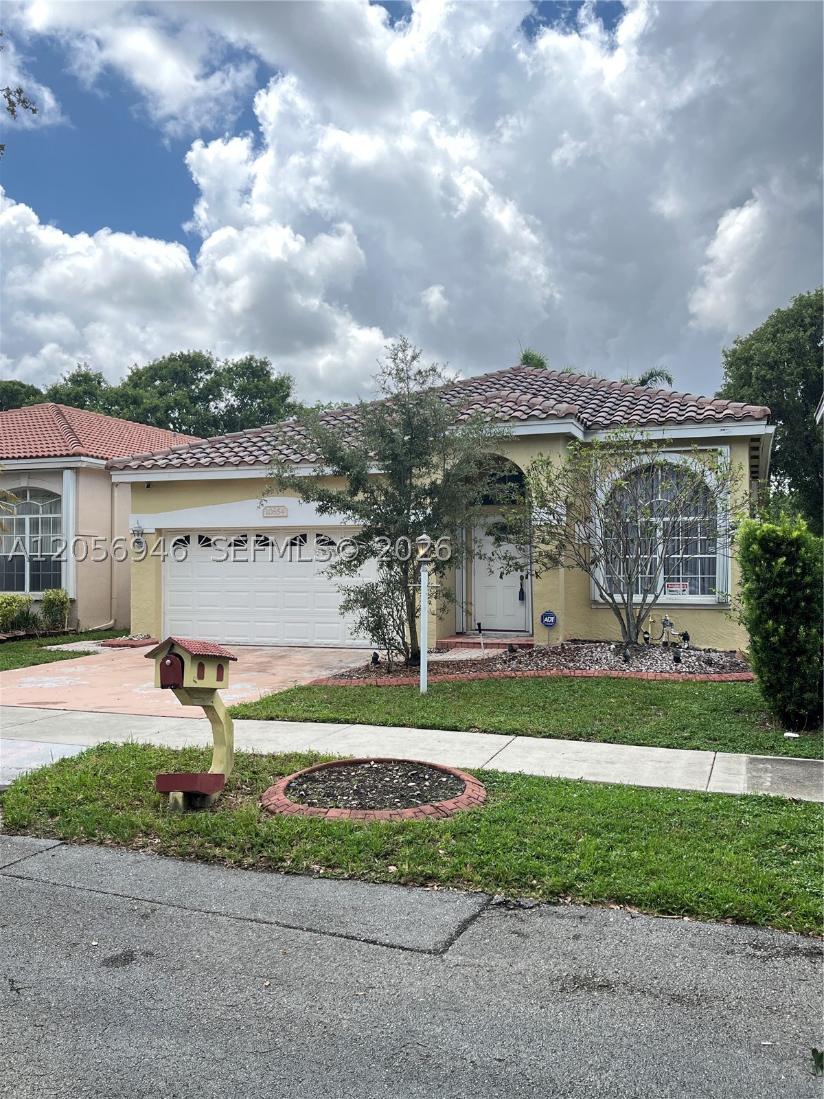 EMBASSY LAKES PHASE III - Residential