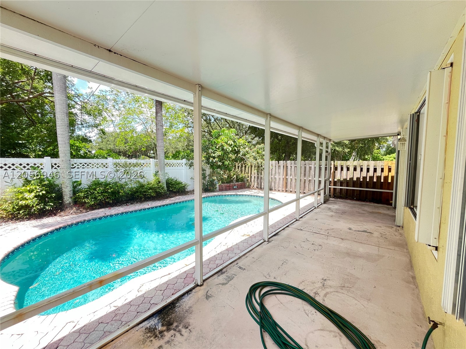 EMBASSY LAKES PHASE III - Residential