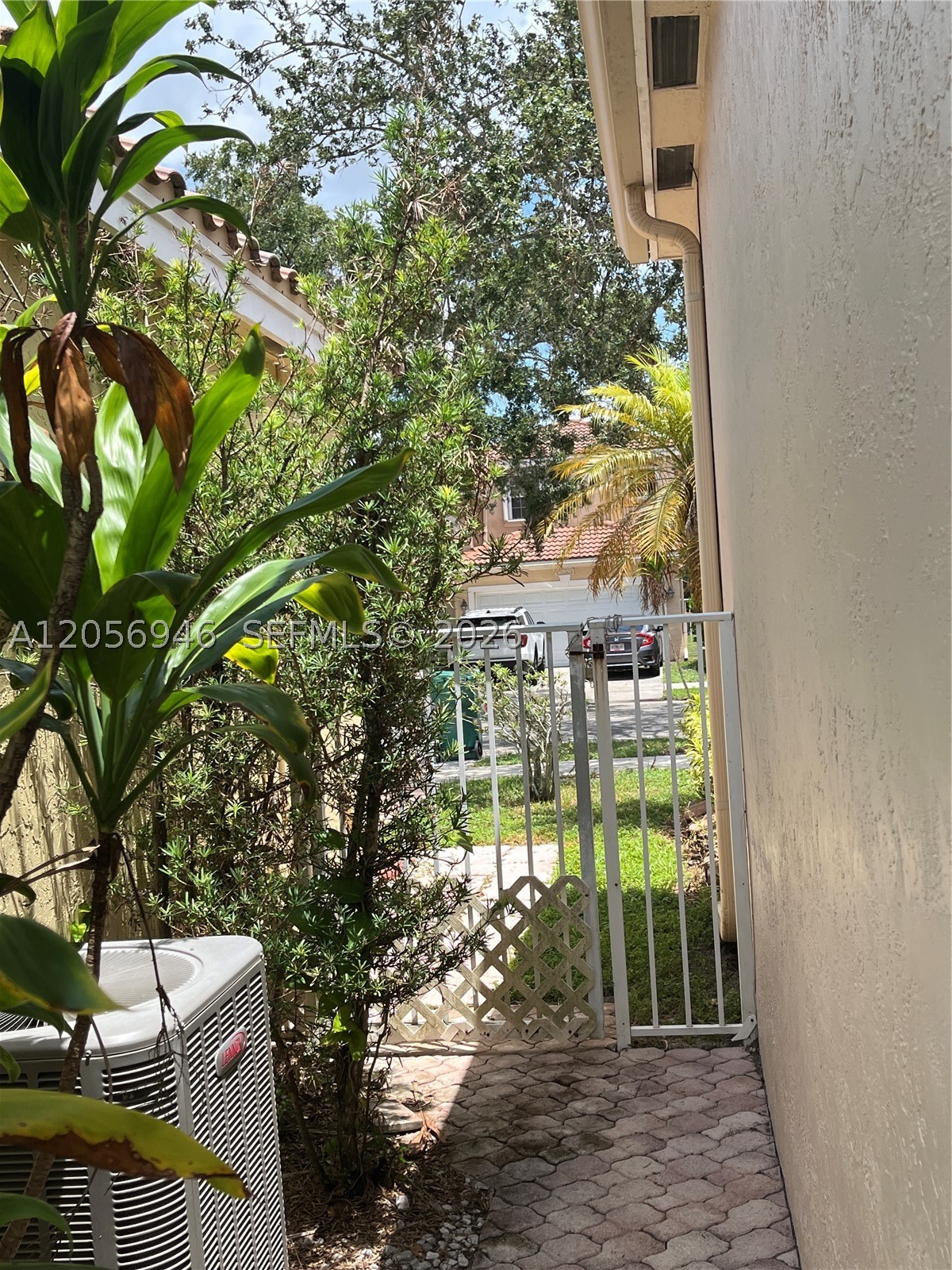 EMBASSY LAKES PHASE III - Residential