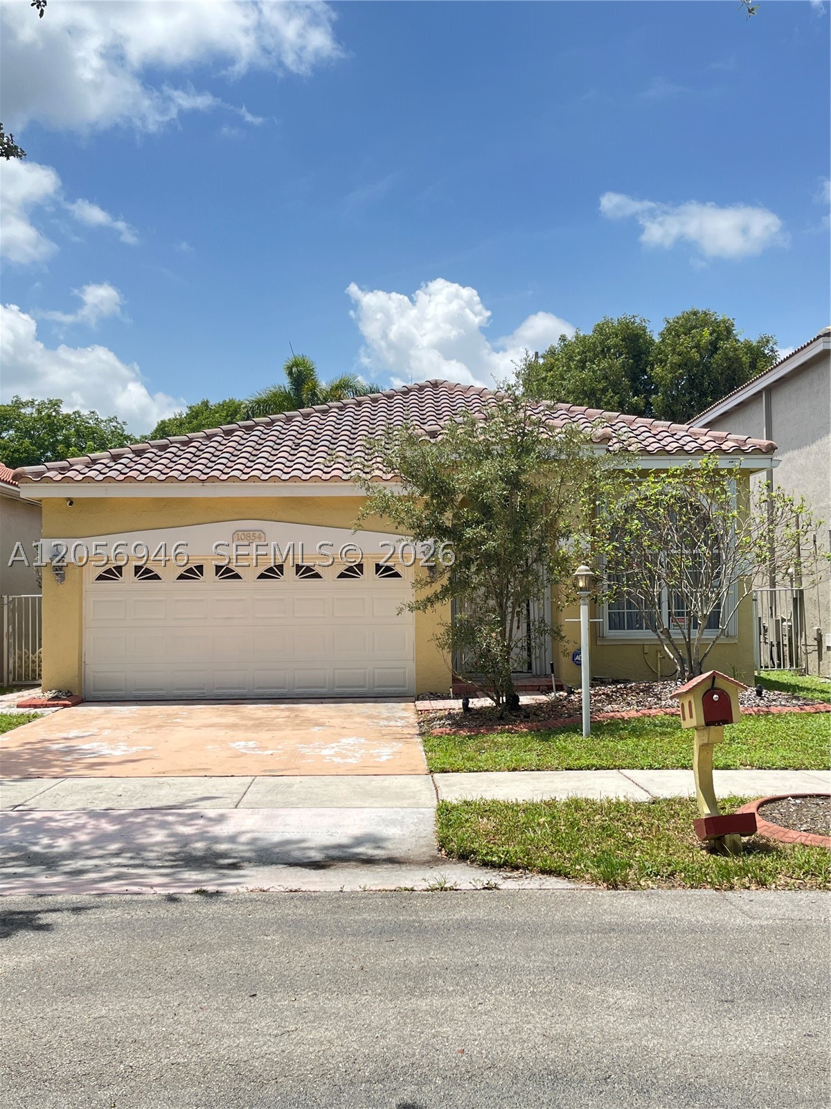 EMBASSY LAKES PHASE III - Residential