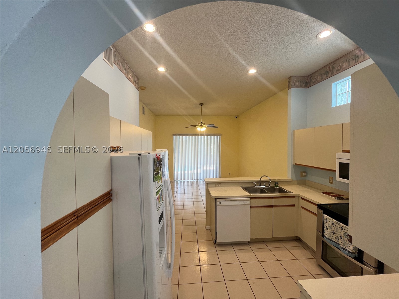 EMBASSY LAKES PHASE III - Residential