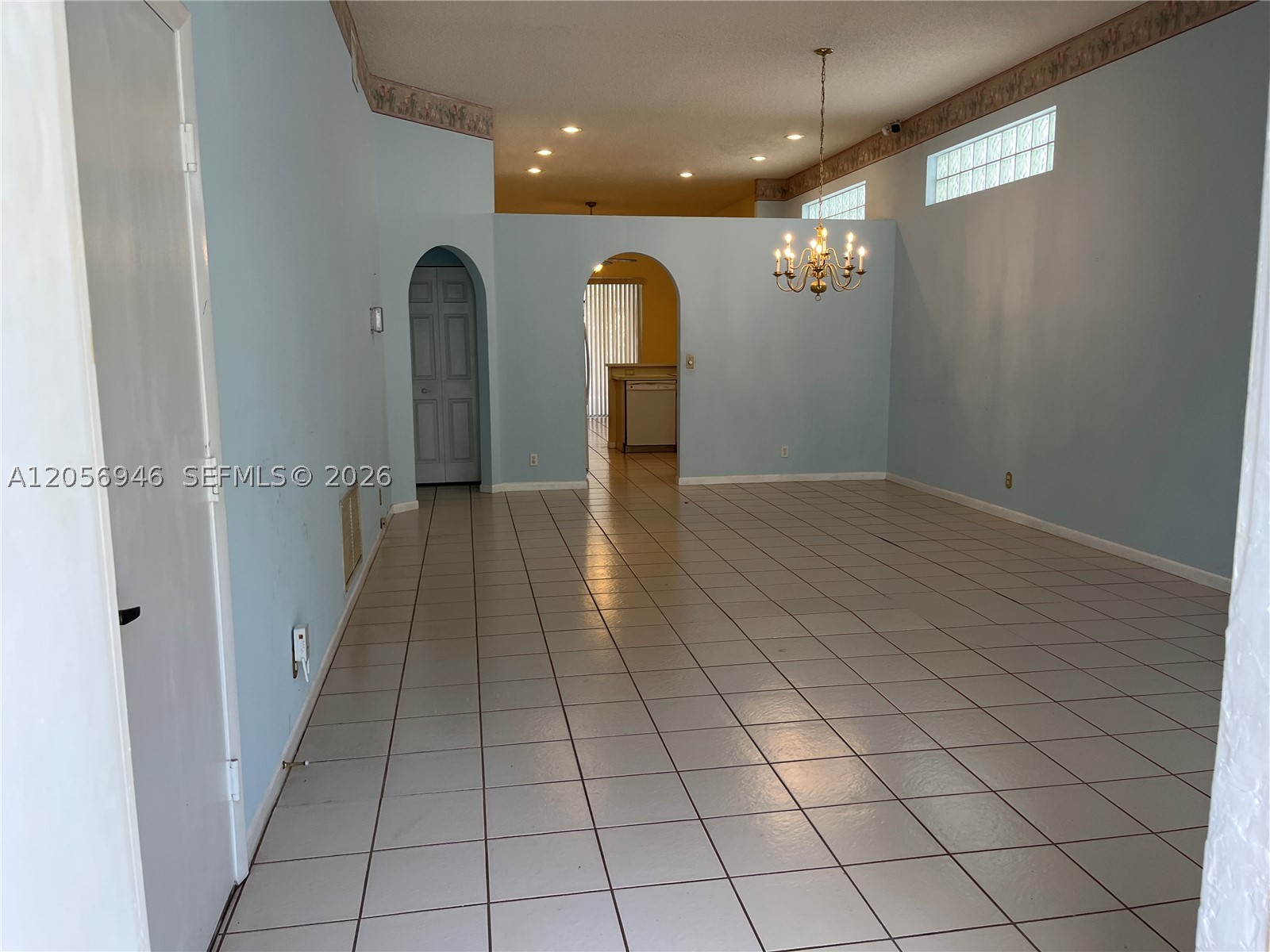 EMBASSY LAKES PHASE III - Residential
