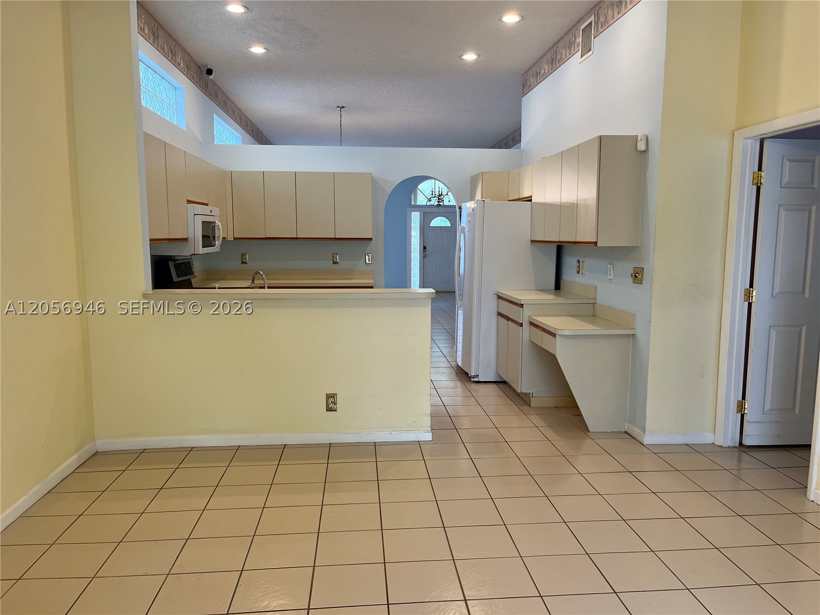 EMBASSY LAKES PHASE III - Residential