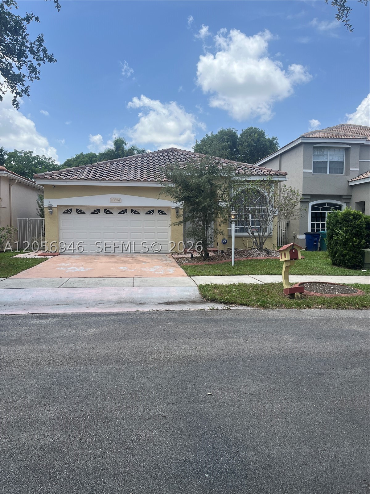 EMBASSY LAKES PHASE III - Residential