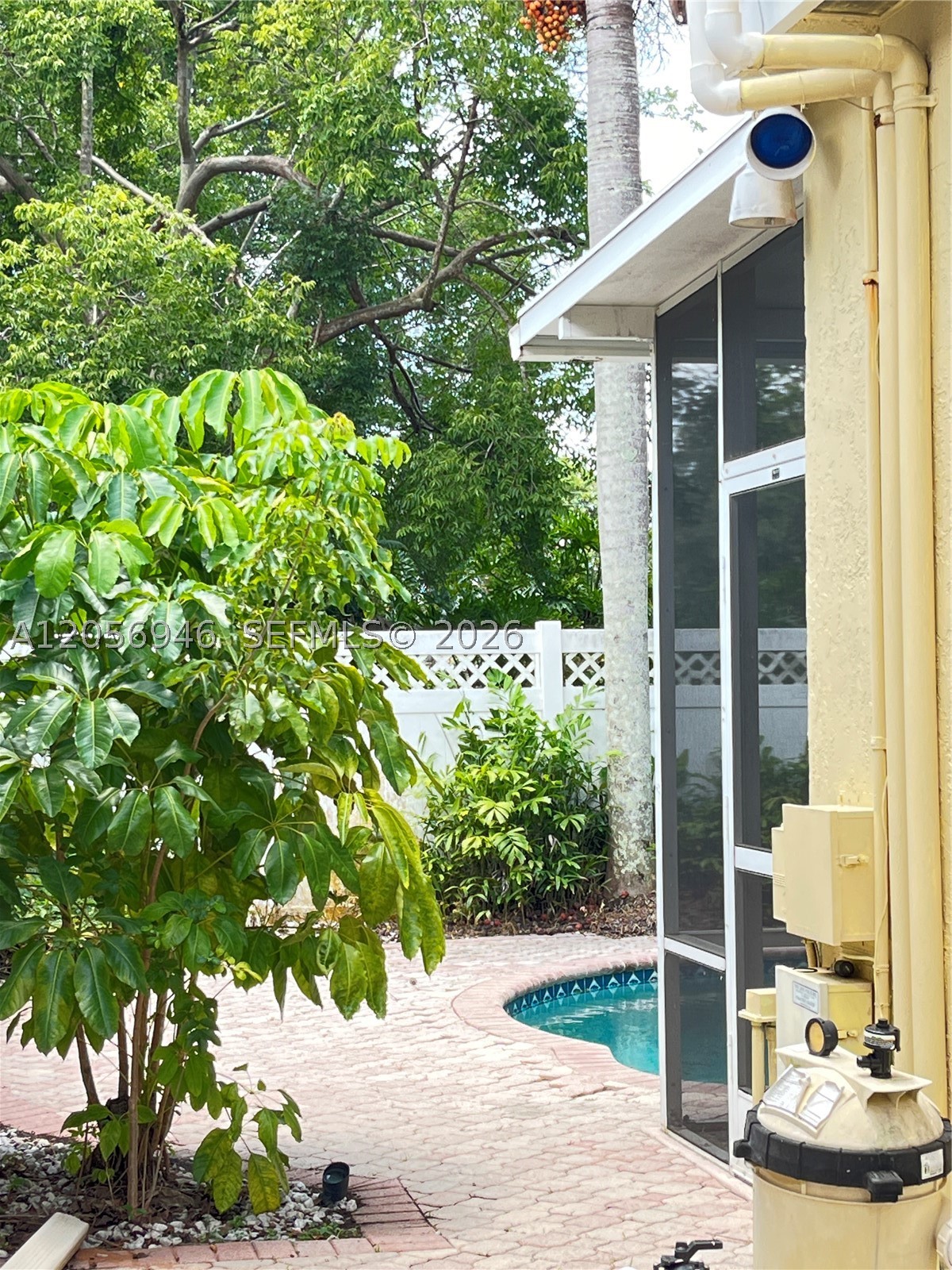 EMBASSY LAKES PHASE III - Residential