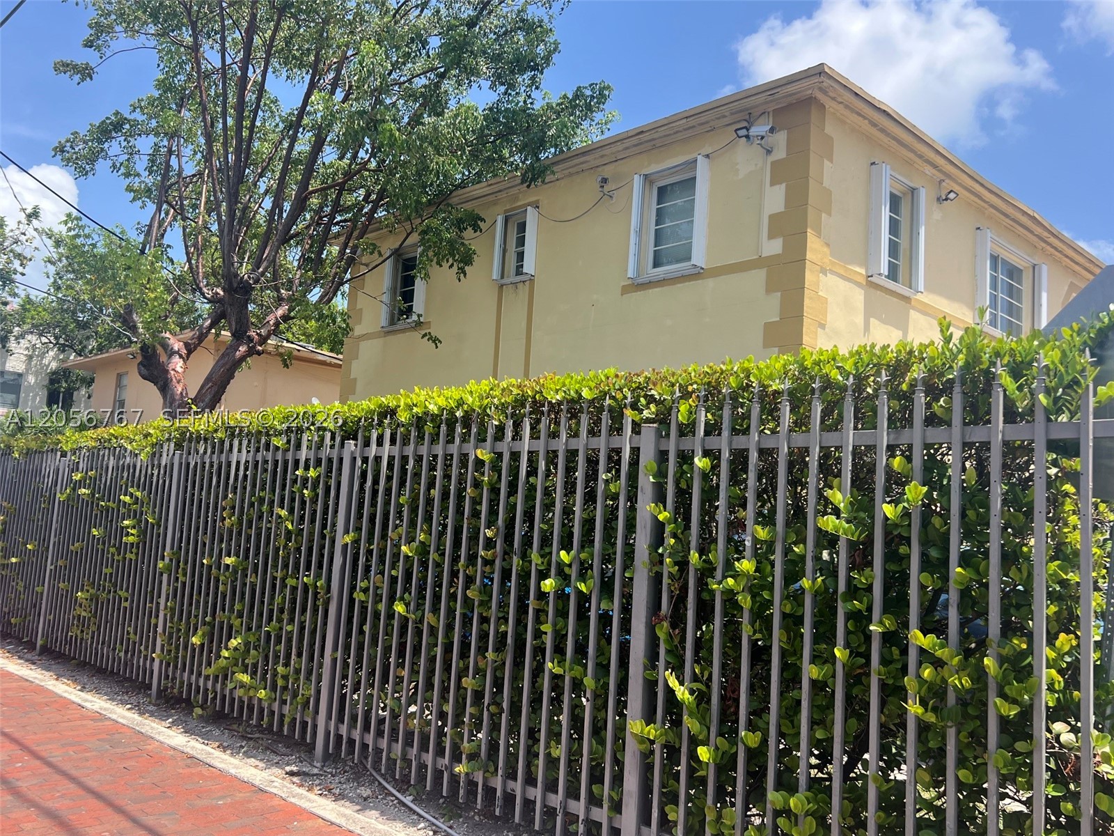 PINAR II CONDO - Residential Lease