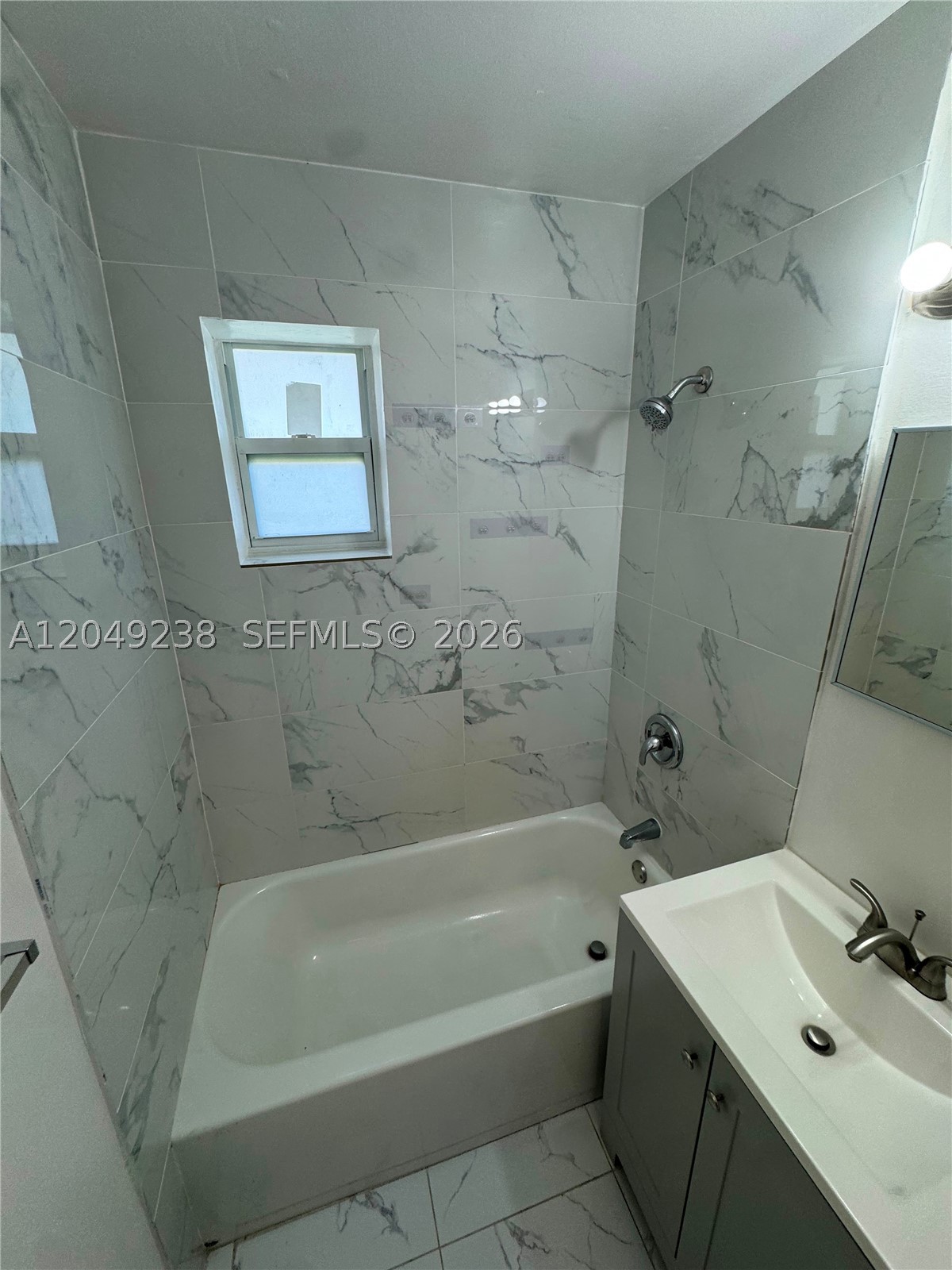 CORONA DEL MAR - Residential Lease