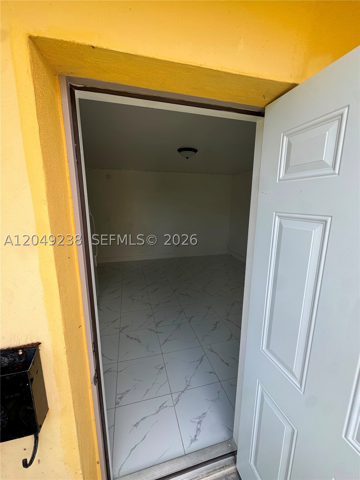 CORONA DEL MAR - Residential Lease