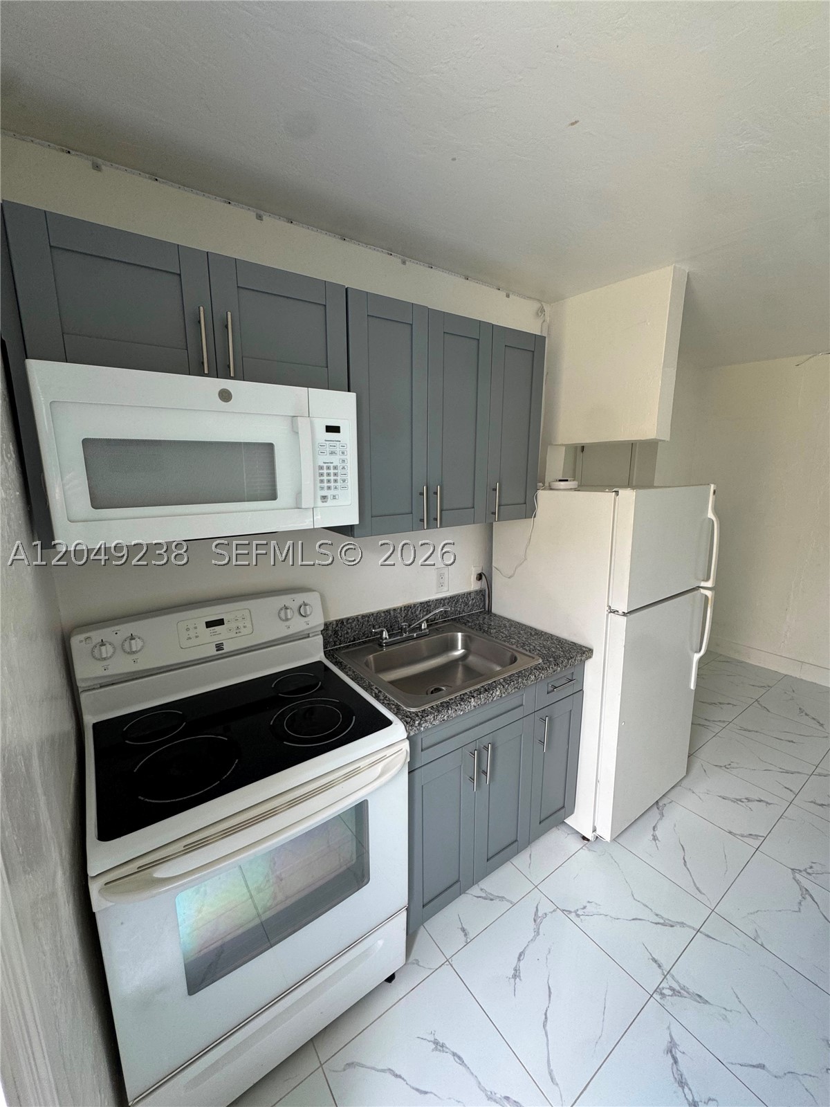 CORONA DEL MAR - Residential Lease