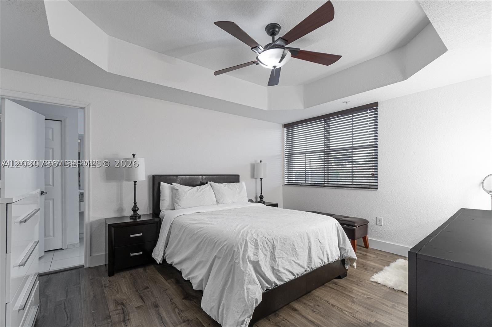 THE COURTS AT DORAL ISLES - Residential