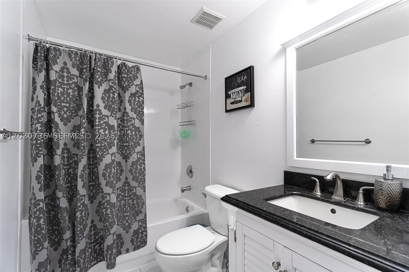 THE COURTS AT DORAL ISLES - Residential