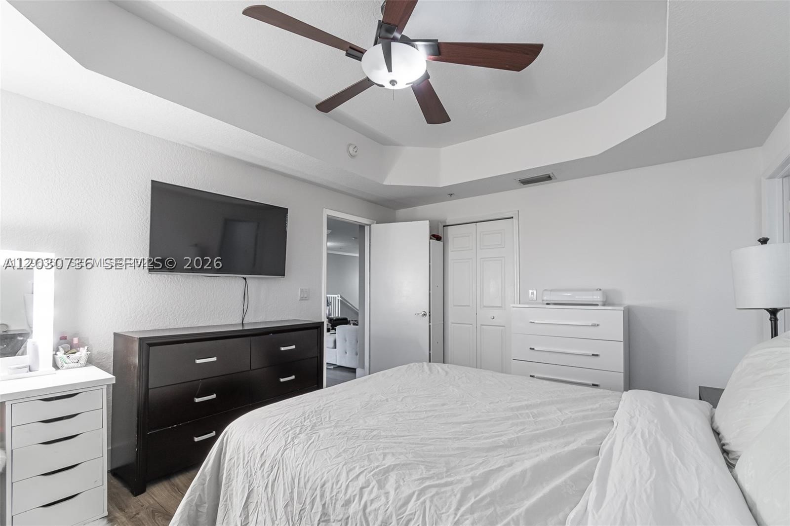 THE COURTS AT DORAL ISLES - Residential
