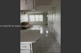 THE LOFTS TOWN VILLAS CON - Residential