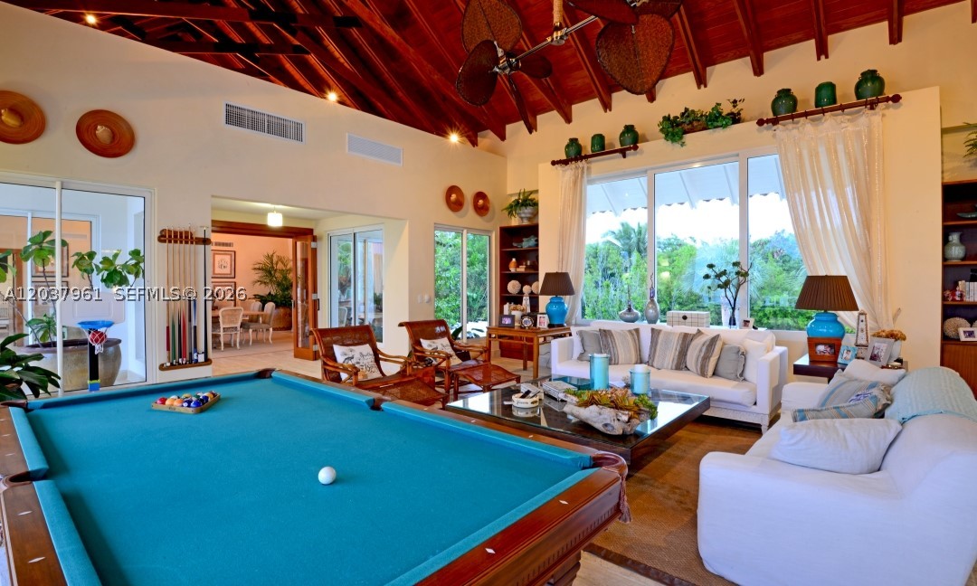 Juanillo Bay - Residential