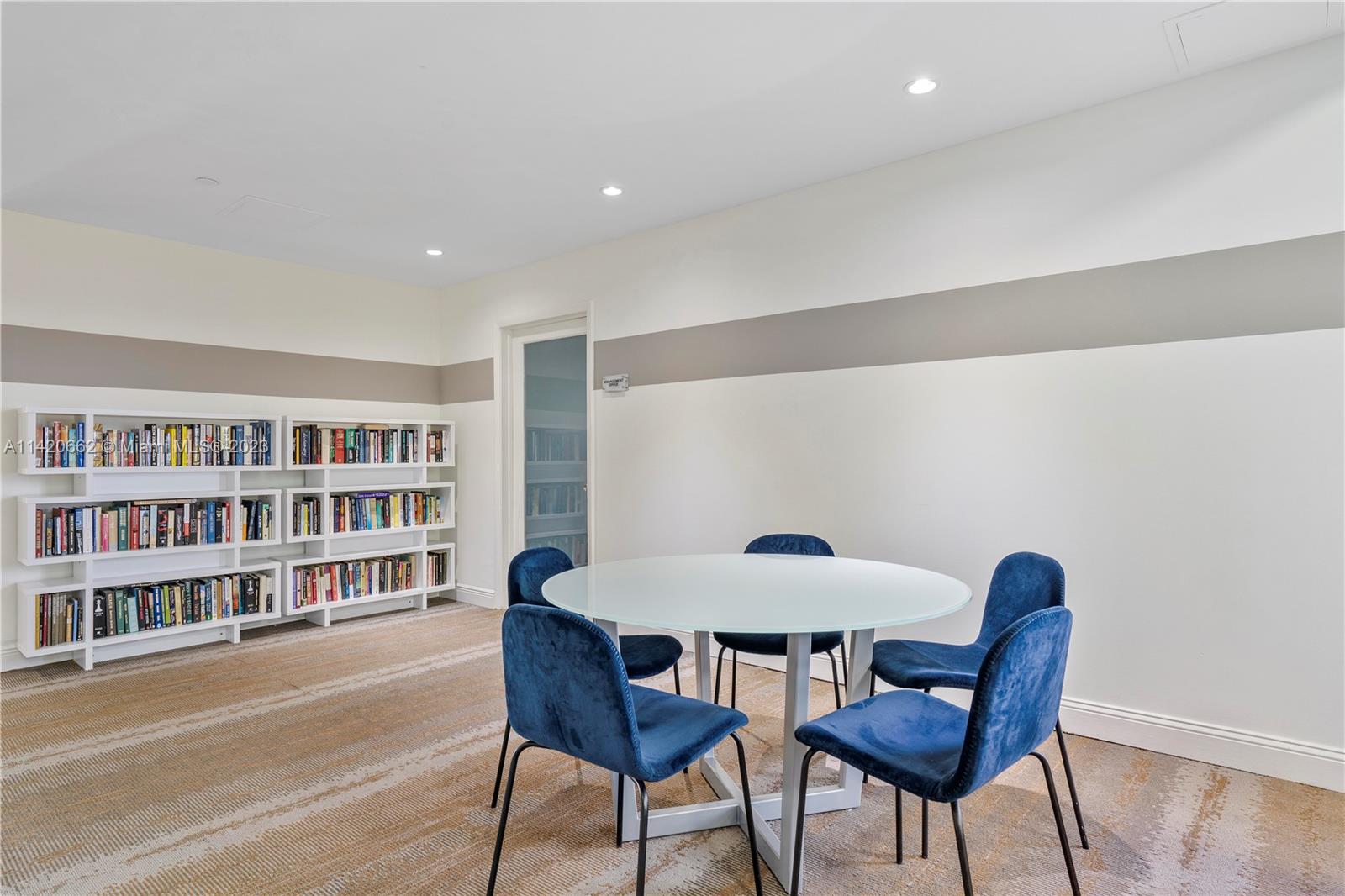 ISLAND POINTE CONDO - Residential Lease