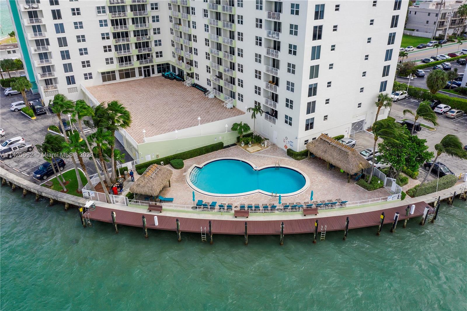 ISLAND POINTE CONDO - Residential Lease