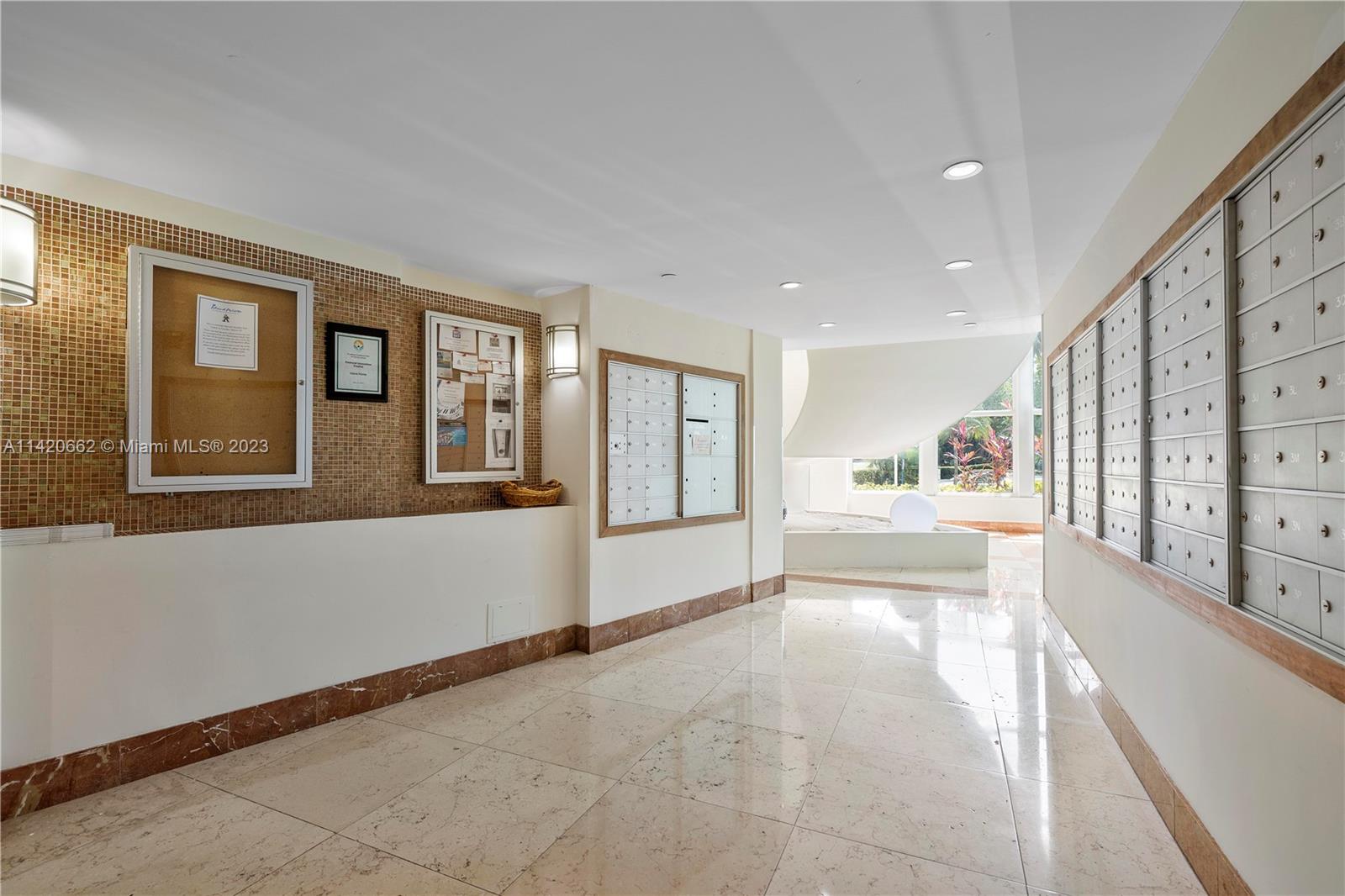 ISLAND POINTE CONDO - Residential Lease