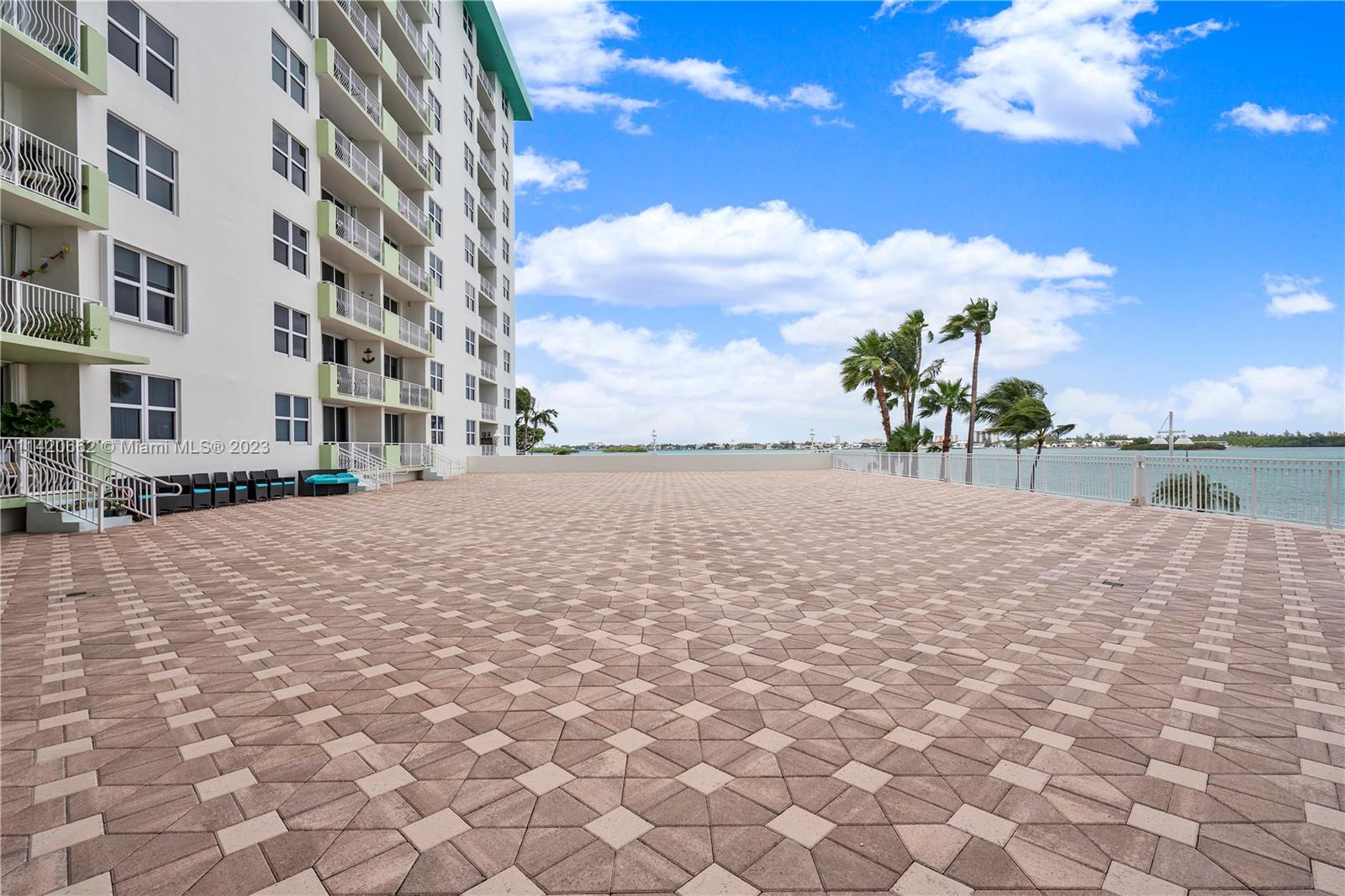 ISLAND POINTE CONDO - Residential Lease
