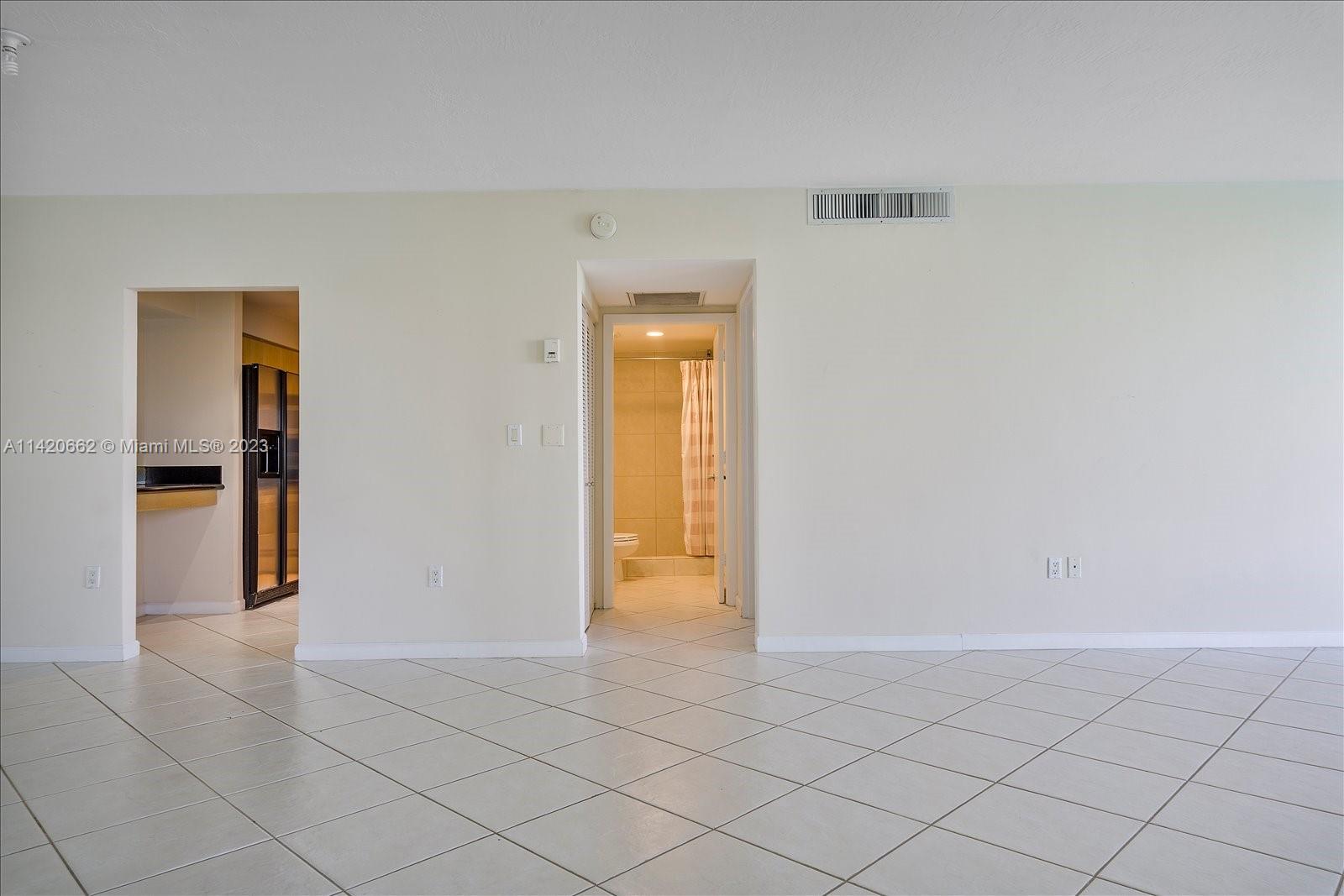ISLAND POINTE CONDO - Residential Lease