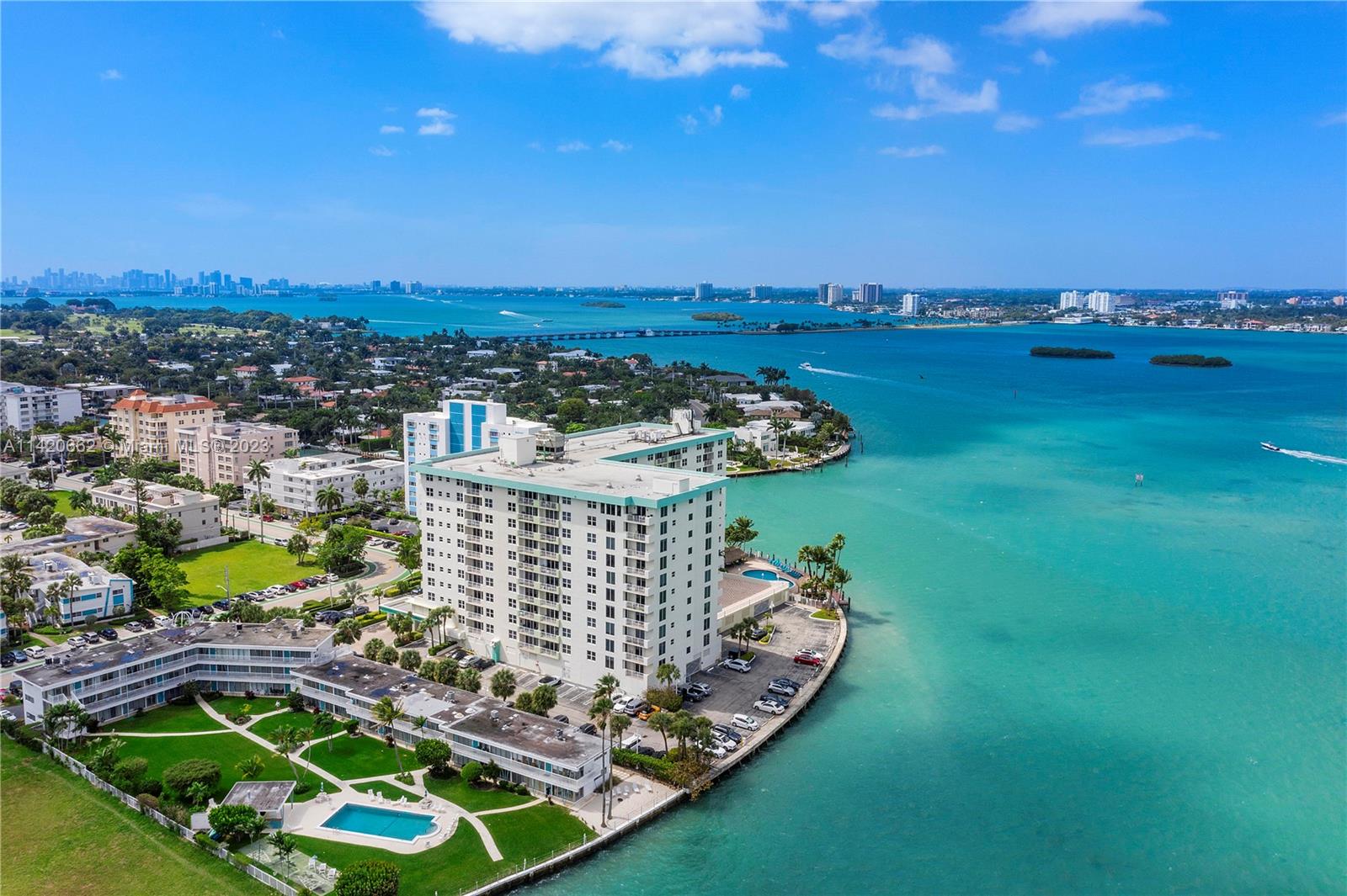 ISLAND POINTE CONDO - Residential Lease